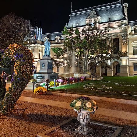 Amada City Center Iasi Eksteriør billede